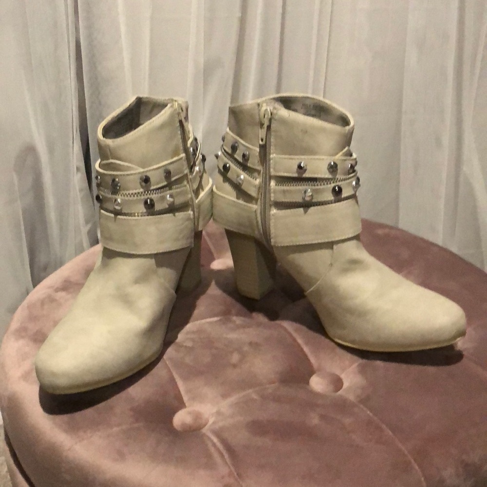 Grey booties - Picture 2 of 3